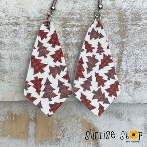 Country Christmas Pointed Teardrop